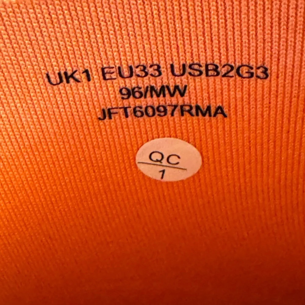 SOLD Hunter unisex children’s Play Boot in Orange - kids size US 2/UK 1 - Picture 11 of 14